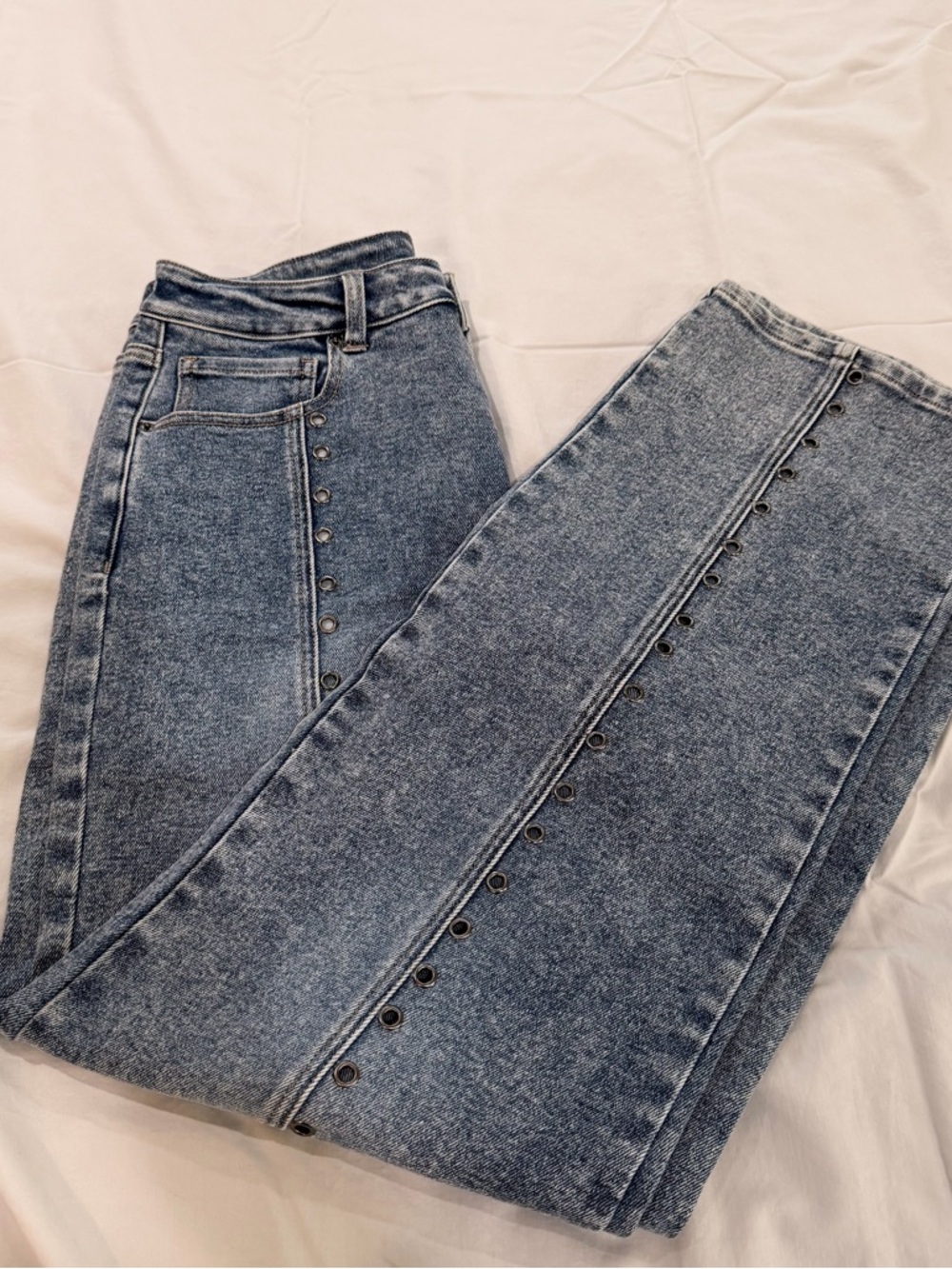 New Classic High-Waist Button-Trim Women's Jeans - Blue size 27